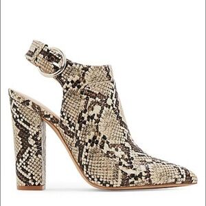 🌸 Aldo 🌸 “Legiladia” heeled booties